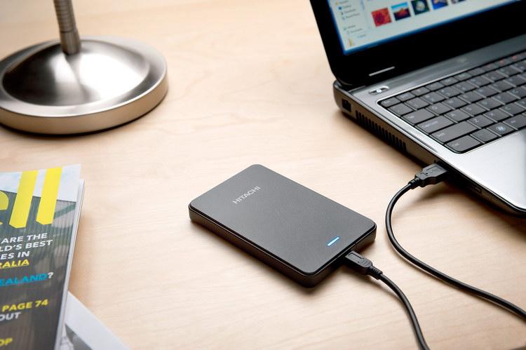 disque dur externe et ordinateur portable