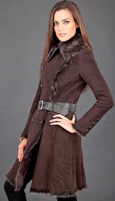 Les meilleurs manteaux en peau de mouton en 2026: hommes et femmes