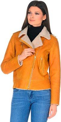 Les meilleurs manteaux en peau de mouton en 2026: hommes et femmes