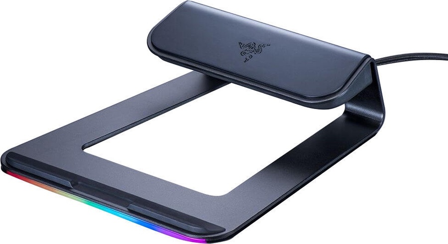 TOP 13 des meilleurs coussinets de refroidissement pour ordinateur portable 17,3 ″ et 15,6 ″: refroidissement actif et passif